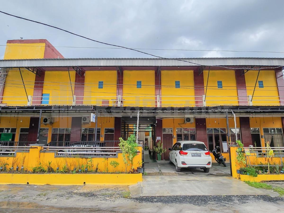 Griya Tambun Raya Redpartner Hotel Tumbangrungan Buitenkant foto